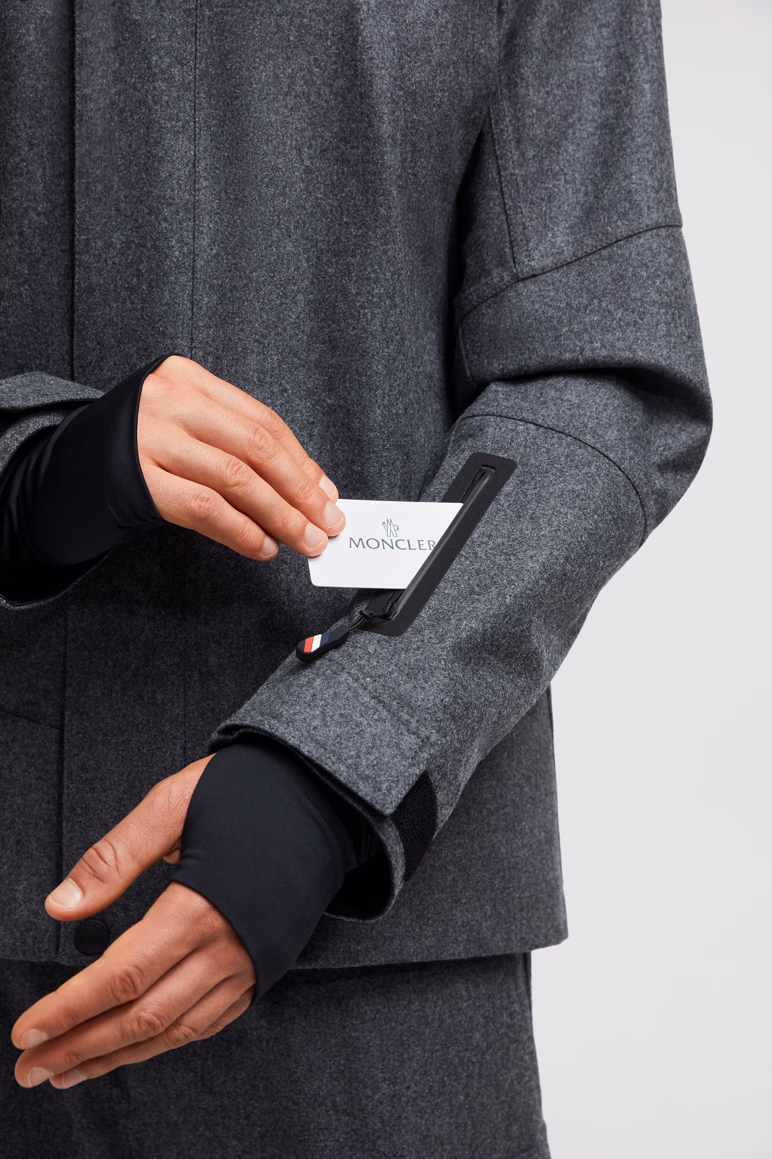 Chaqueta de esquí Avoriaz Hombre Gris oscuro Moncler 9